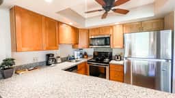 One Bd Grd Fl, AC, Wifi, Pool, Hot Tub B105
