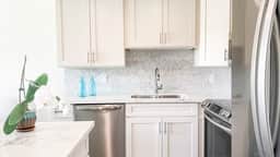One Bd Partial Ocean, AC, wifi, Pool, Hot tub B210