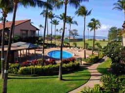 Two Bd Grd Fl, AC, Wifi, Pool, Hot Tub, C105