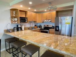 Beautiful One BD Ocean, AC, wifi, pool  A202