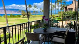 Stunning corner ONE bd Ocean,a/c,wifi,pool D207