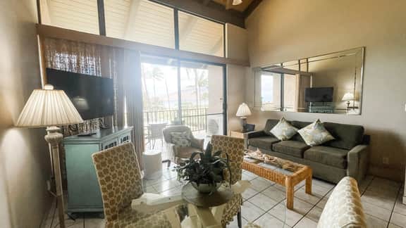 Two Bd Ocean View, AC, wifi, pool, hot tub A303
