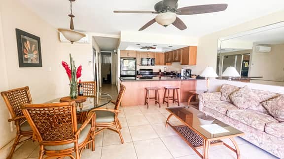 One Bd Grd Fl, AC, wifi, Pool, Hot Tub B104