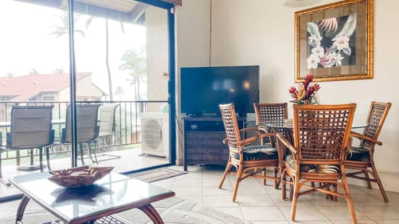 Two Bd Partial Ocean,AC,wifi, hot tub,pool B307