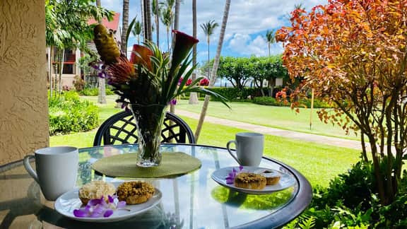 One Bd Grd Fl, AC, Wifi, Pool, Hot tub C107