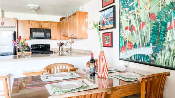 Two Bd Ocean view, AC, wifi, pool, hot tub, D307