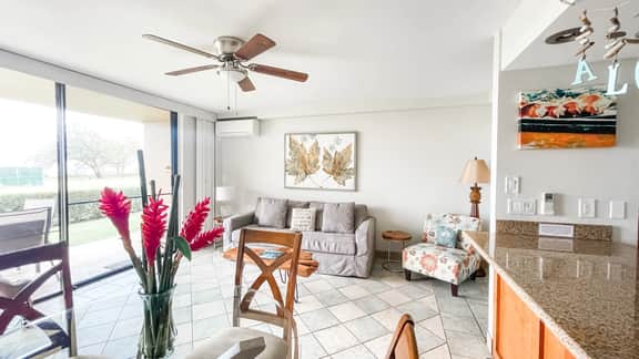 One bd Ocean grd fl, AC, wifi, pool, hot tub  D101