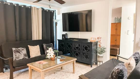 Two BD Grd fl, AC, Wifi, Pool, Hot Tub, B102