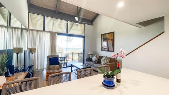 Two Bd Ocean View, AC, wifi, pool, hot tub A305