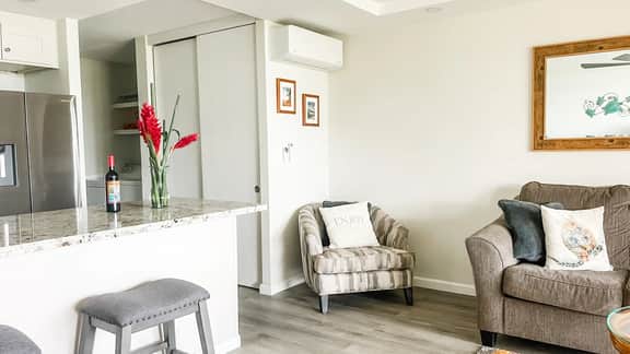 Beautiful One bd Ocean AC,wifi,pool  A102