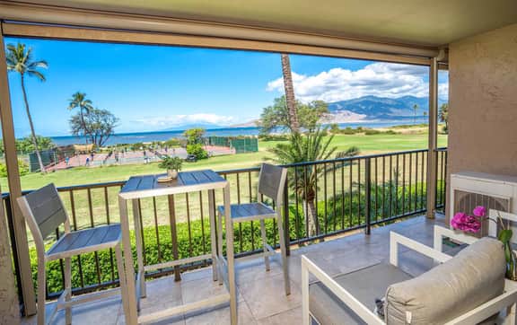 Remodeled One BD Ocean, AC,wifi, pool D202