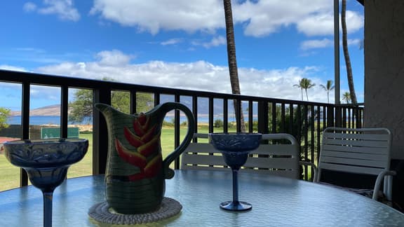 Corner One BD Ocean,  AC,wifi, pool D201