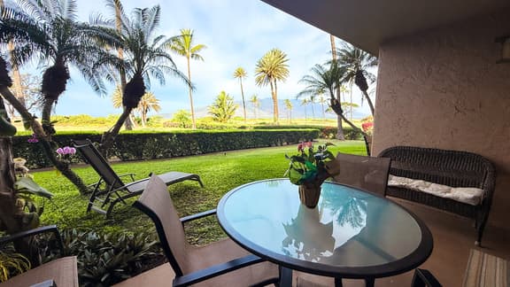 Lovely 2-bedroom condo with AC  Luana Kai A104